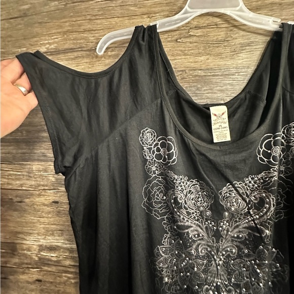 Faded Glory Black Graphic Open Shoulder Top Relaxed Fit - Picture 3 of 5
